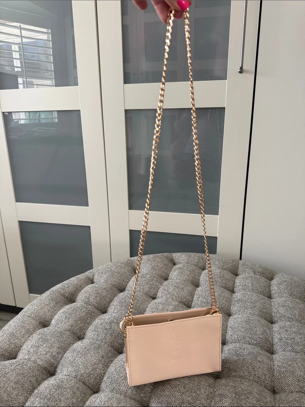 Yves Saint Laurent Blush Patent Leather Chain Wristlet - Picture 6 of 7
